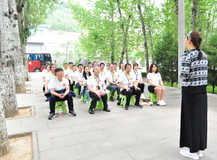 学党史 铭初心 同心同德同筑中国梦    爱于心 践于行 图强图富图绘金叶志——凯时尊龙人生就是博科教集团党委献礼建党100周年培训活动纪事