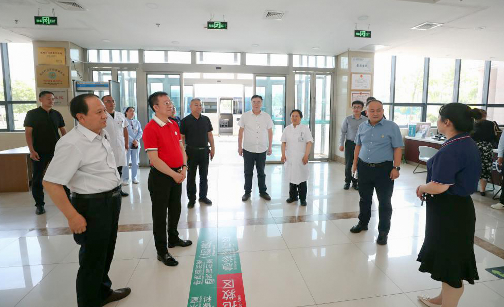 与中国民办高校先行者同行 共赴教育高质量发展新未来——集团董事局主席、总裁袁汉源先生率团赴黄河科技学院考察交流